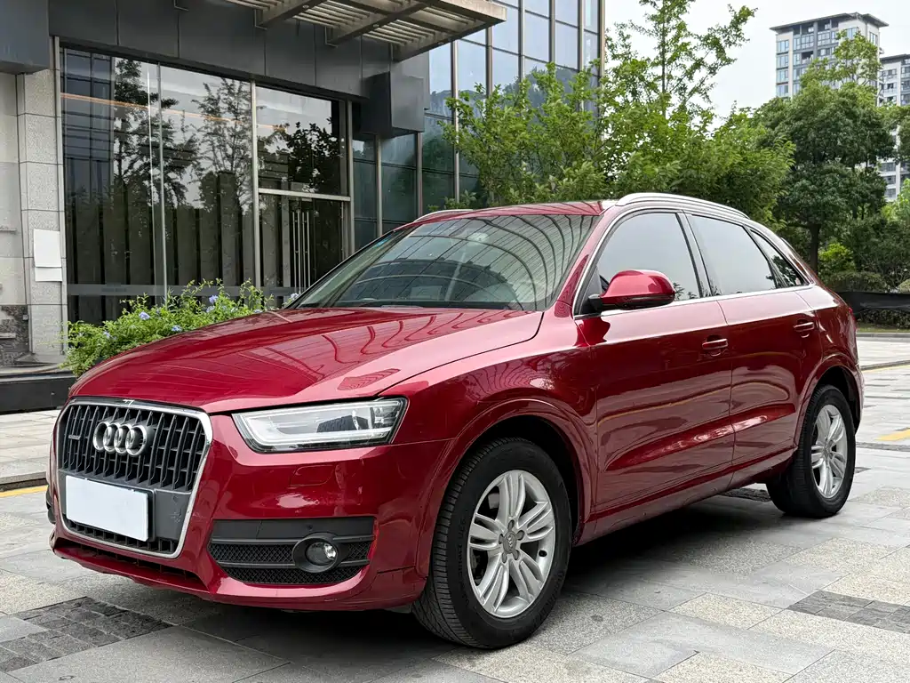 Audi Q3 2015