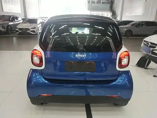 smart fortwo 2018