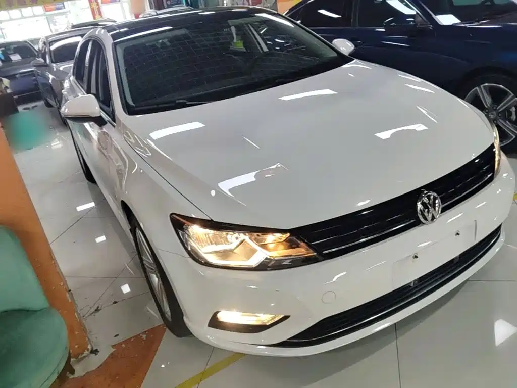Volkswagen Lamando 2015
