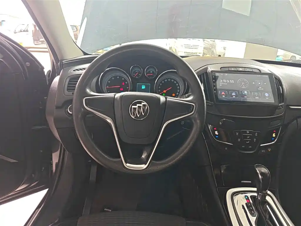 Buick Regal 2016 — фото 11