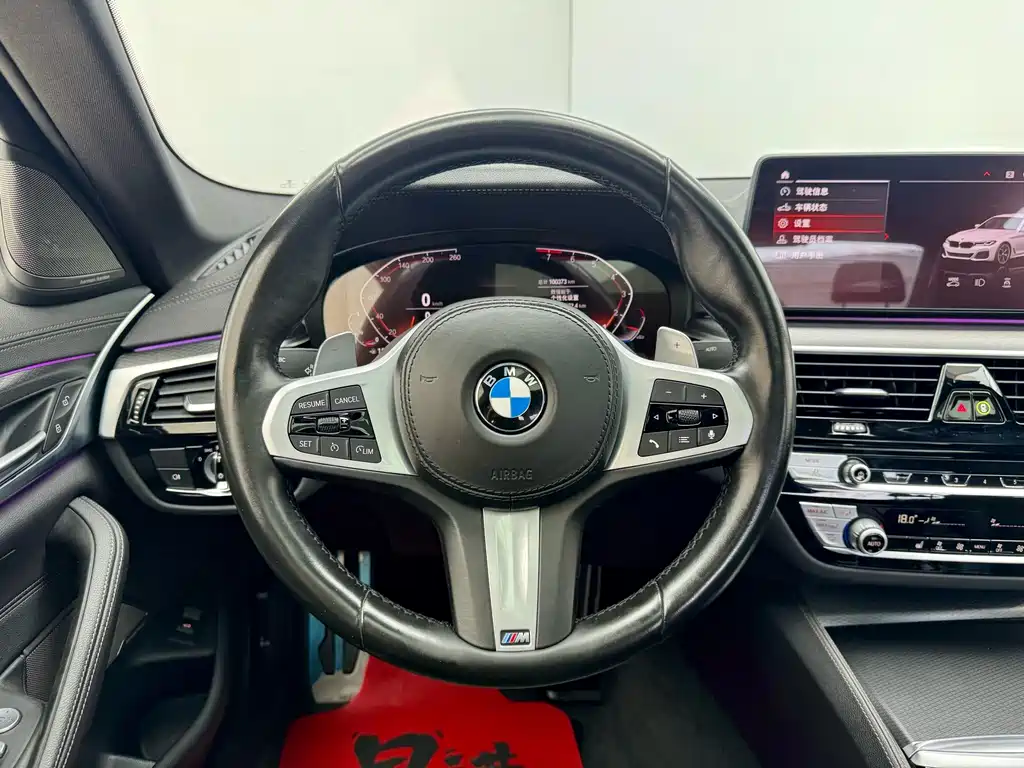 BMW 5 Series 2021 — фото 17