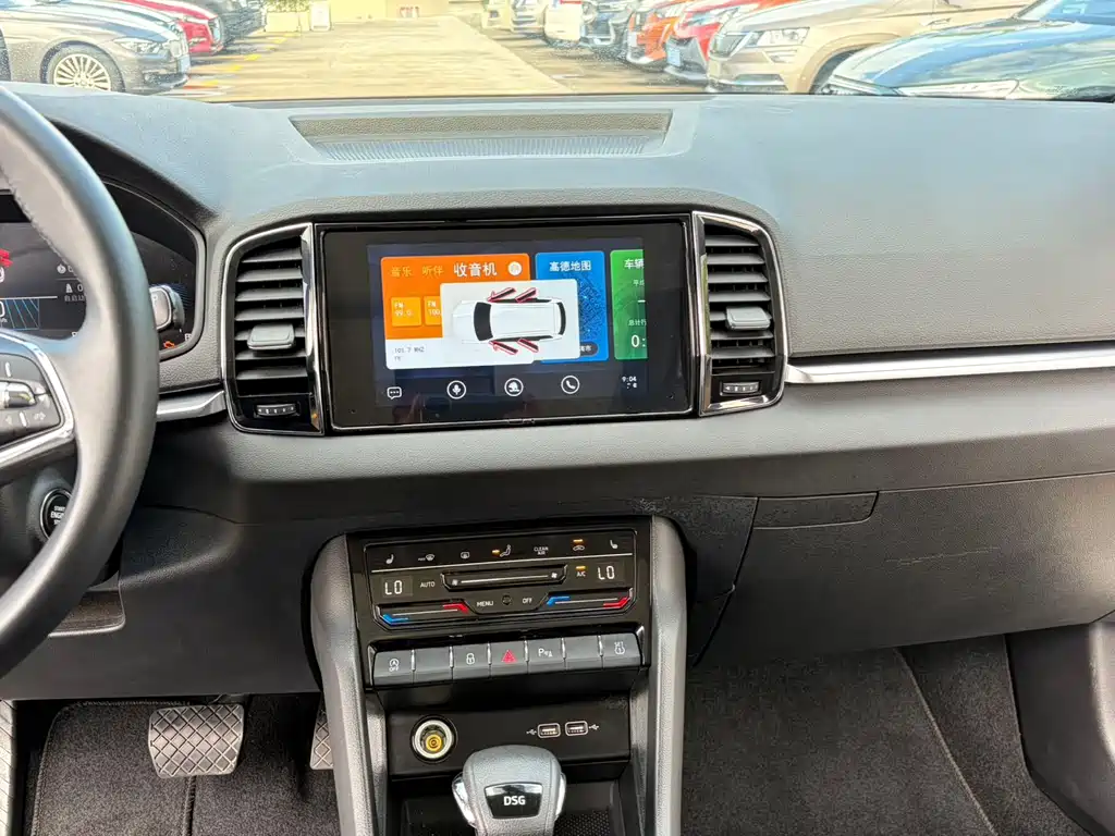 Skoda Karoq 2024 — фото 11