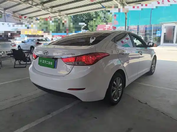 Hyundai Elantra Langdong 2016