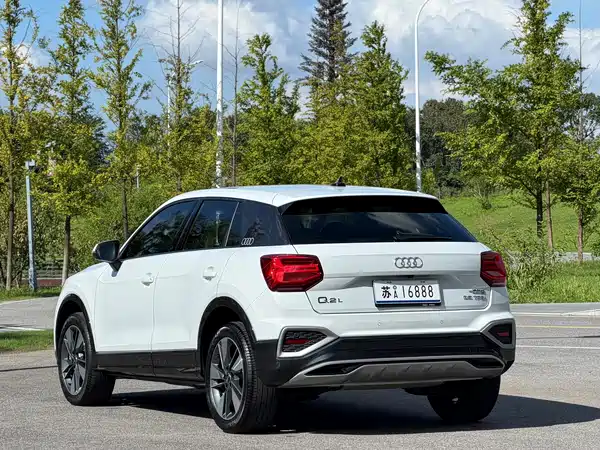 Audi Q2L 2022