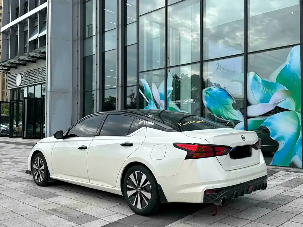 Nissan Teana 2022 — фото 4