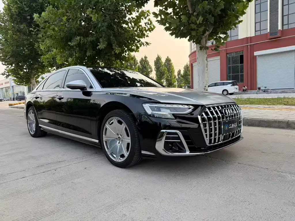 Audi A8 2024