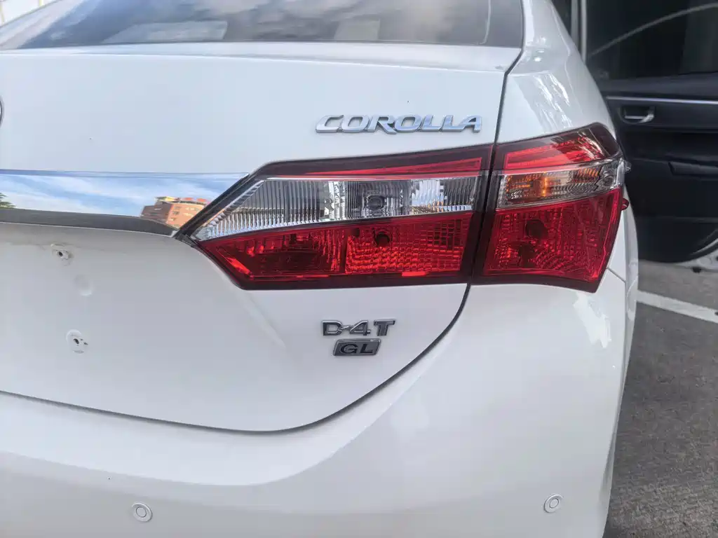 Toyota Corolla 2017 — фото 18