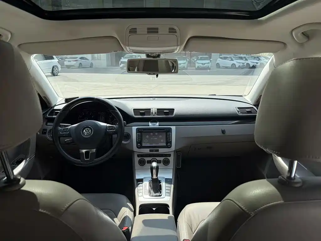 Volkswagen Magotan 2014