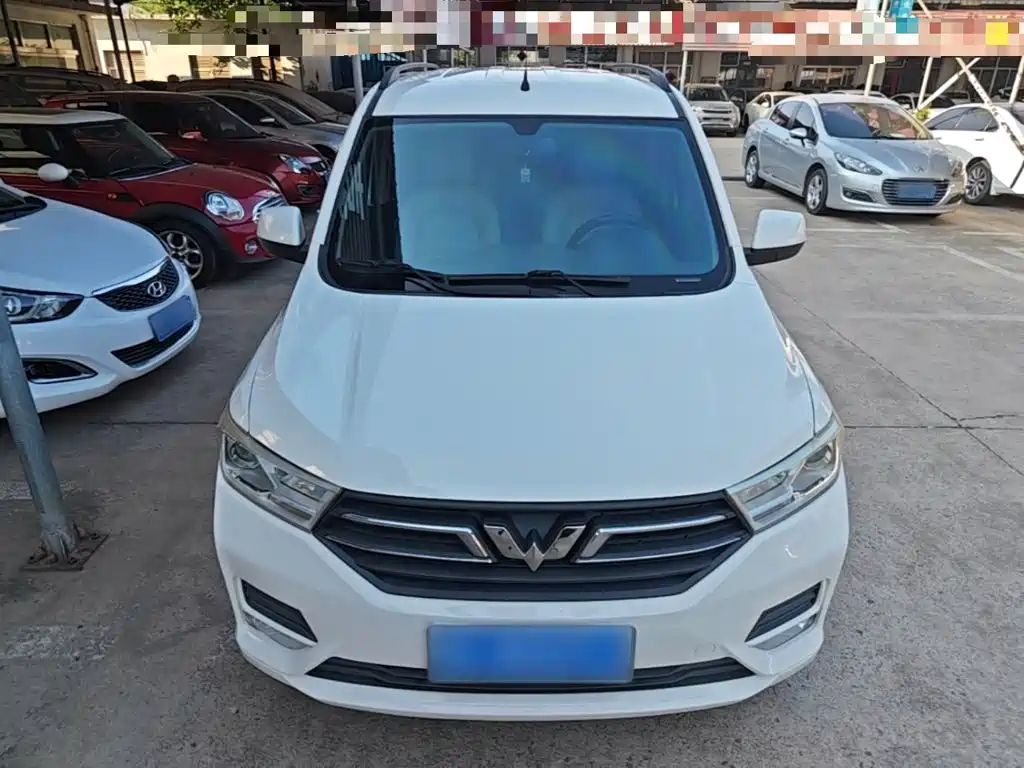 Wuling Hongguang 2019 — фото 3