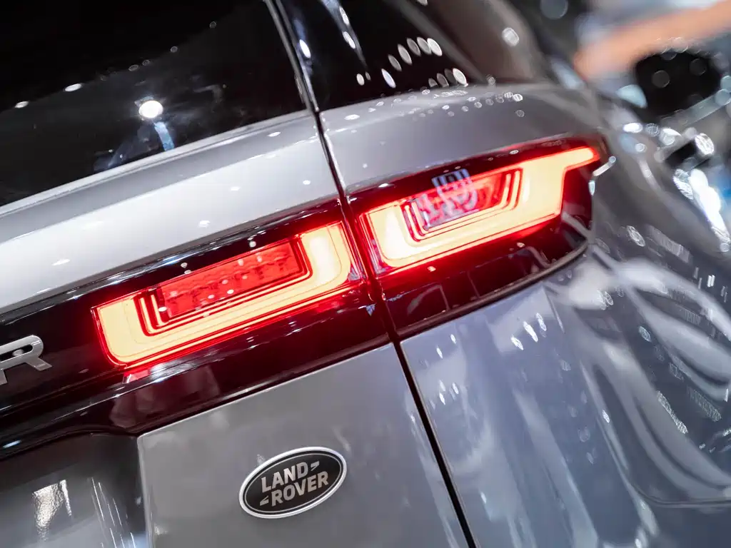 Land Rover Velar 2020 — фото 6