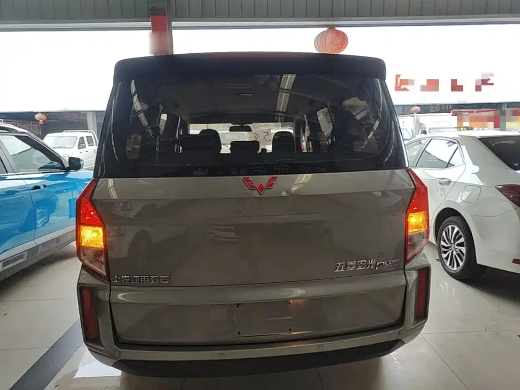 Wuling Hongguang PLUS 2020 — фото 6