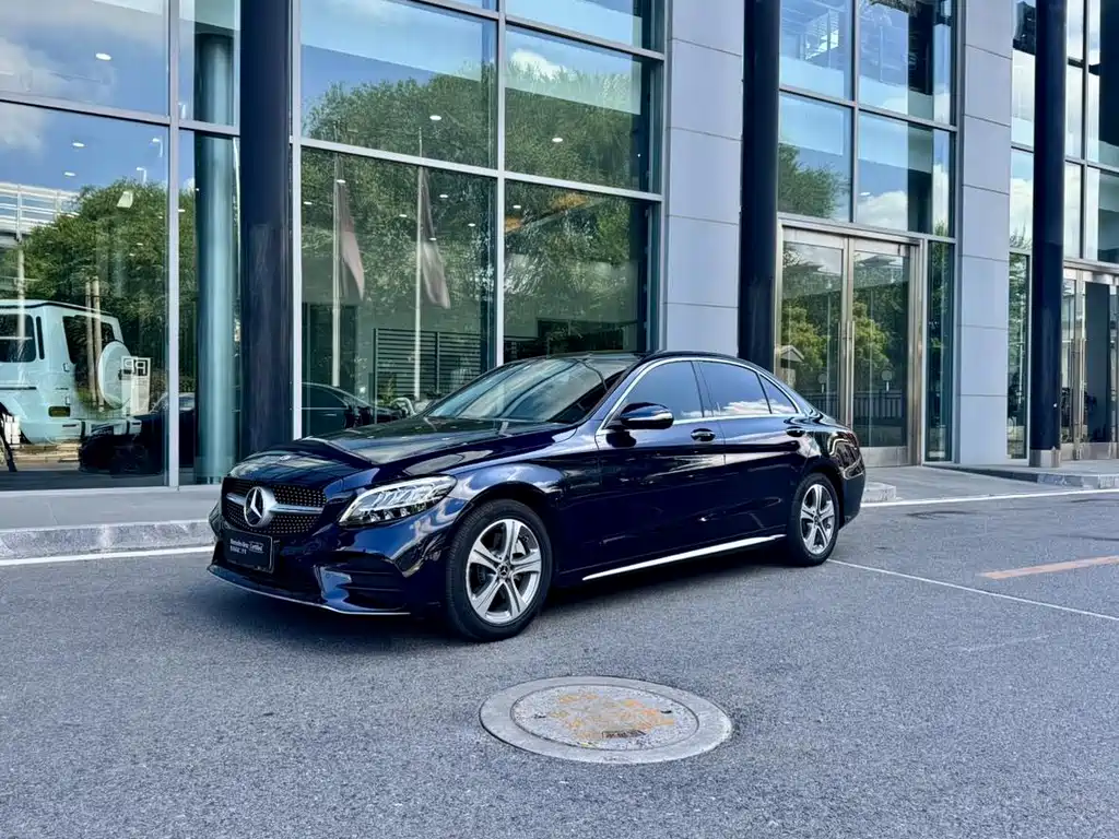 Mercedes-Benz C-Class 2020