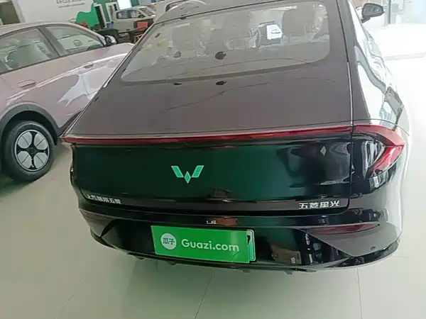 Wuling Starlight 2025