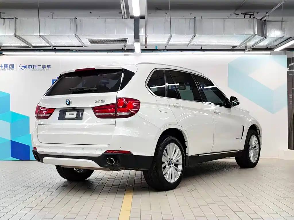 BMW X5 2017 — фото 21