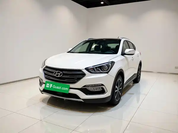 Hyundai Santa Fe 2016