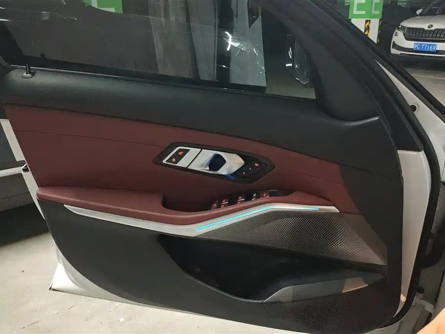 BMW i3 2023
