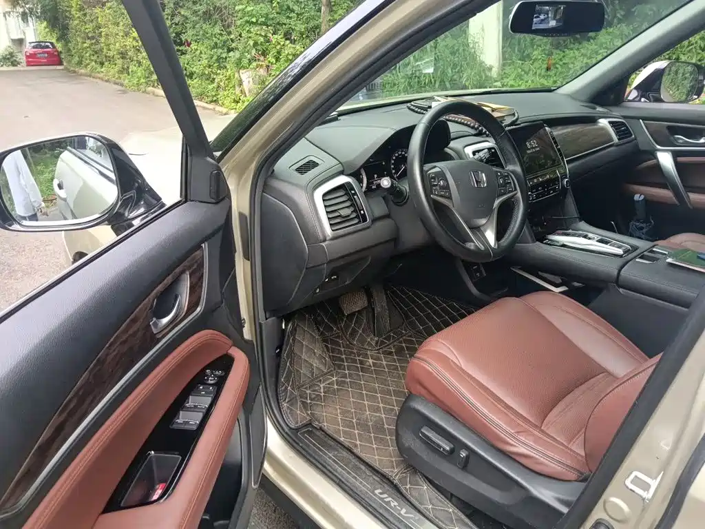 Honda UR-V 2018 — фото 17