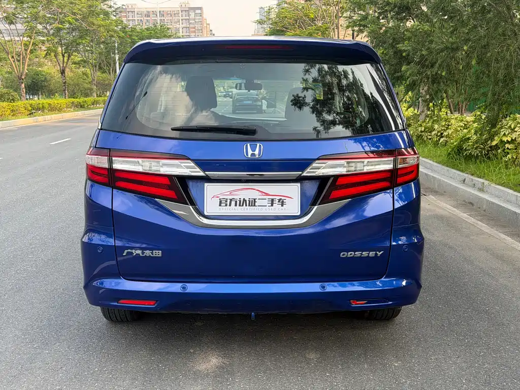 Honda Odyssey 2018 — фото 14