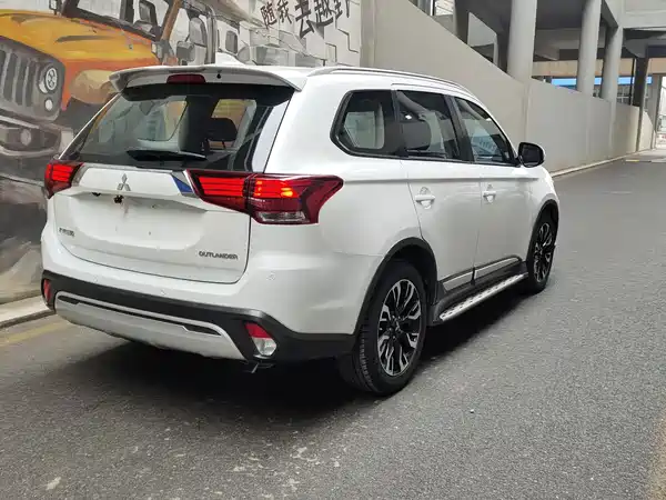 Mitsubishi Outlander 2019