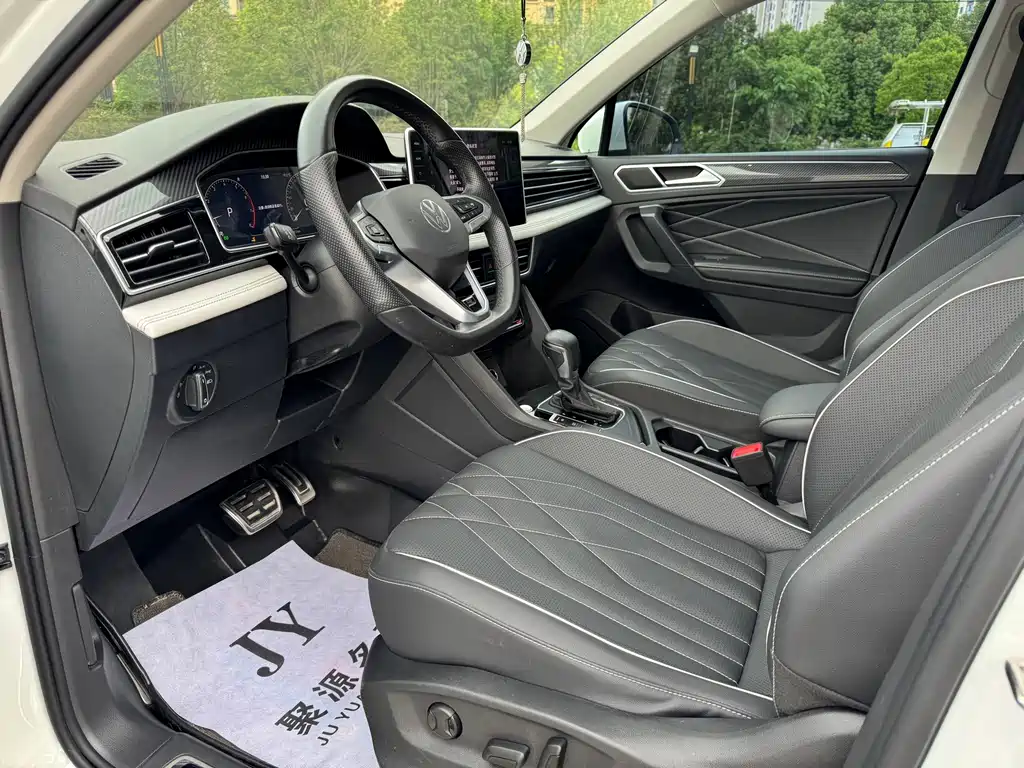 Volkswagen Tiguan L 2024