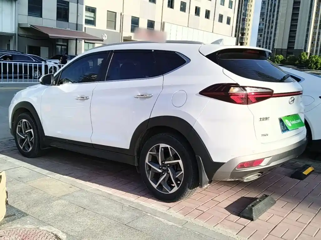Hyundai Tucson 2021 — фото 5