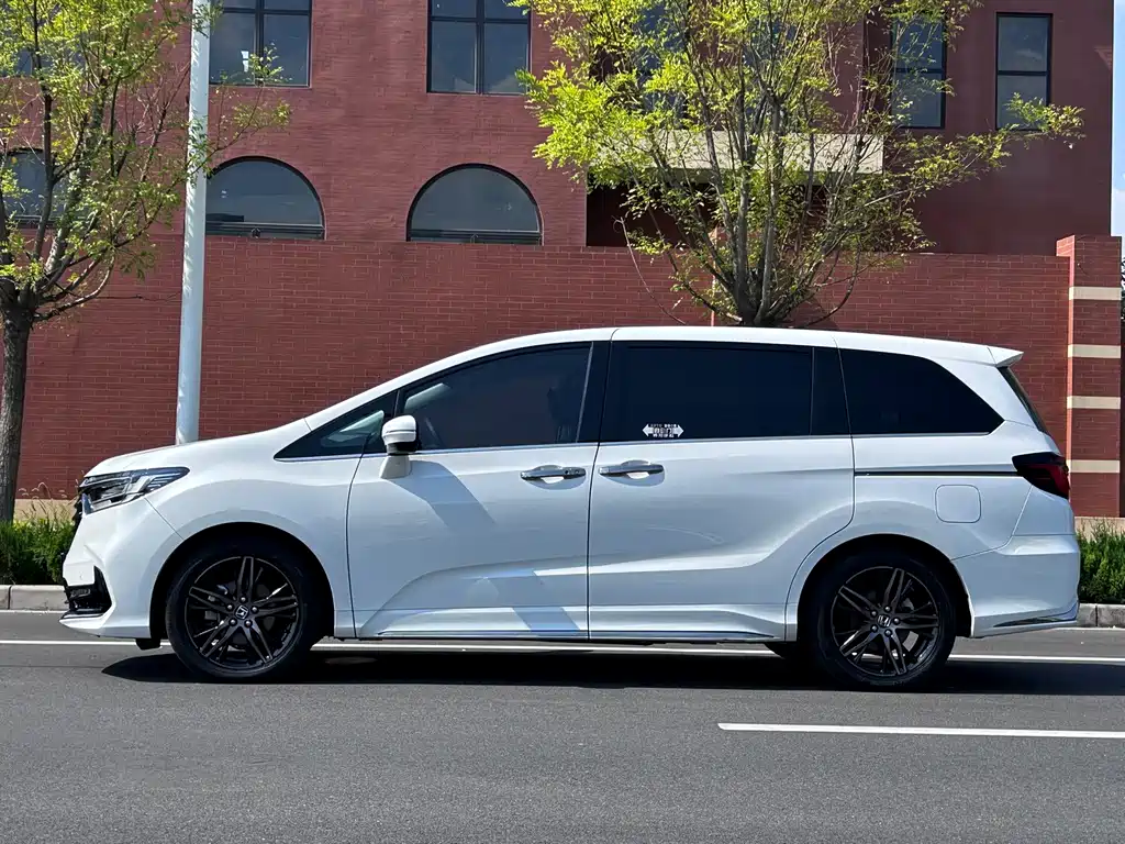 Honda Odyssey 2022 — фото 4