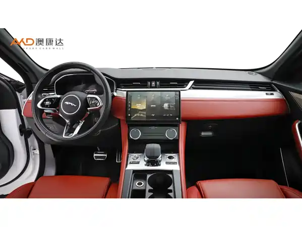 Jaguar F-PACE 2024