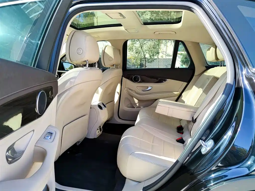 Mercedes-Benz GLC 2019 — фото 10
