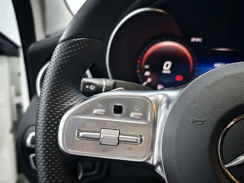 Mercedes-Benz C-Class 2019 — фото 15