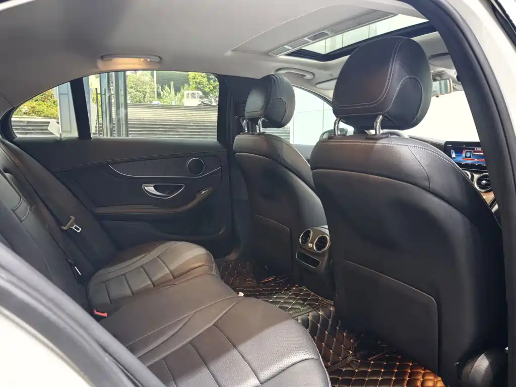Mercedes-Benz C-Class 2019