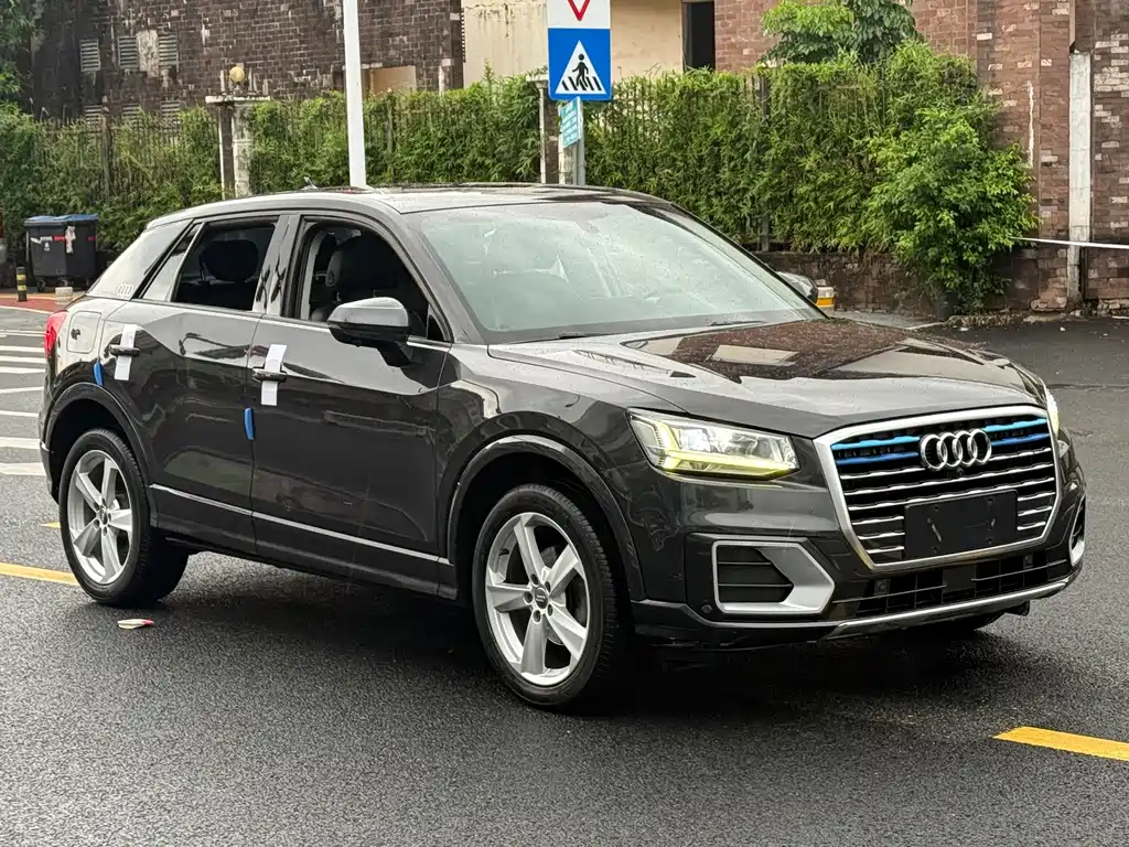 Audi Q2L 2019 — фото 3