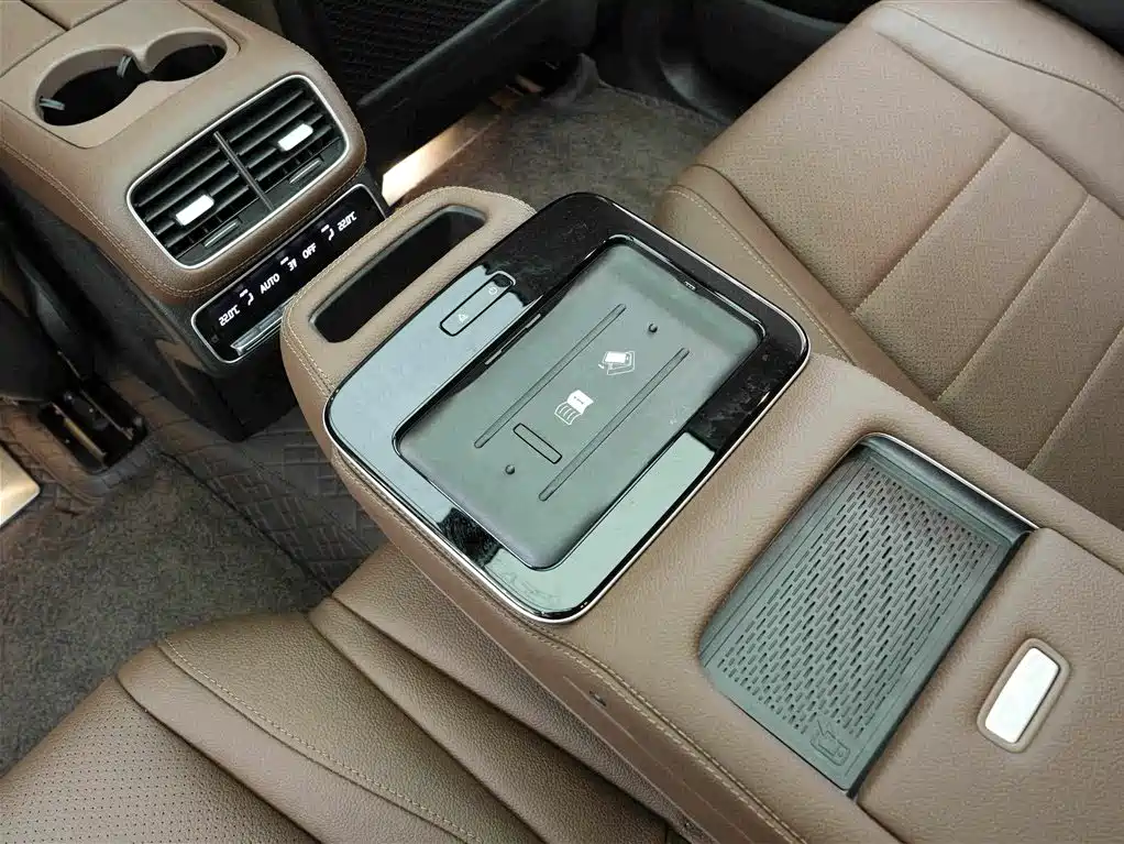 Mercedes-Benz GLS 2024 — фото 19