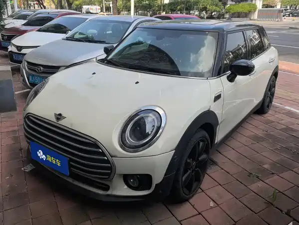 MINI Clubman 2021
