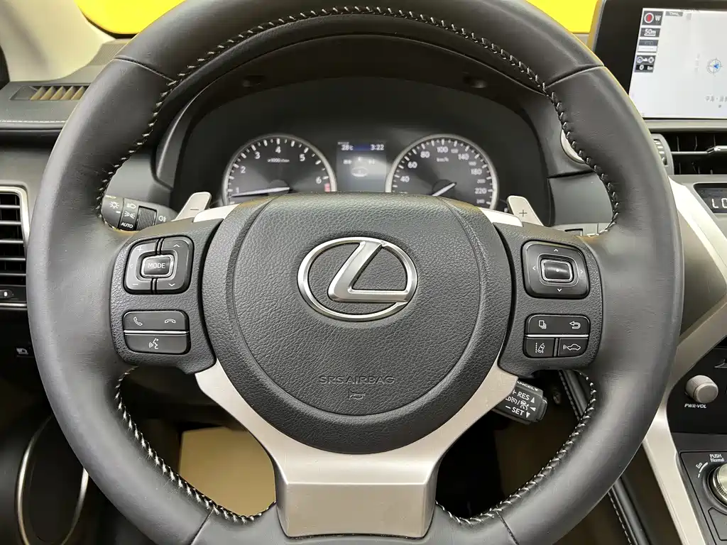 Lexus NX 2021 — фото 9