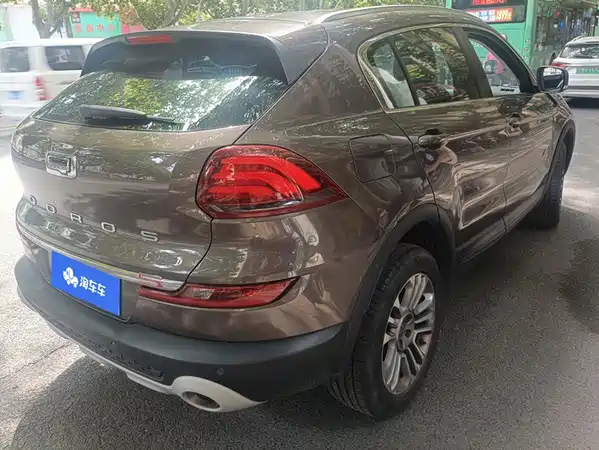 Qoros 5 2018