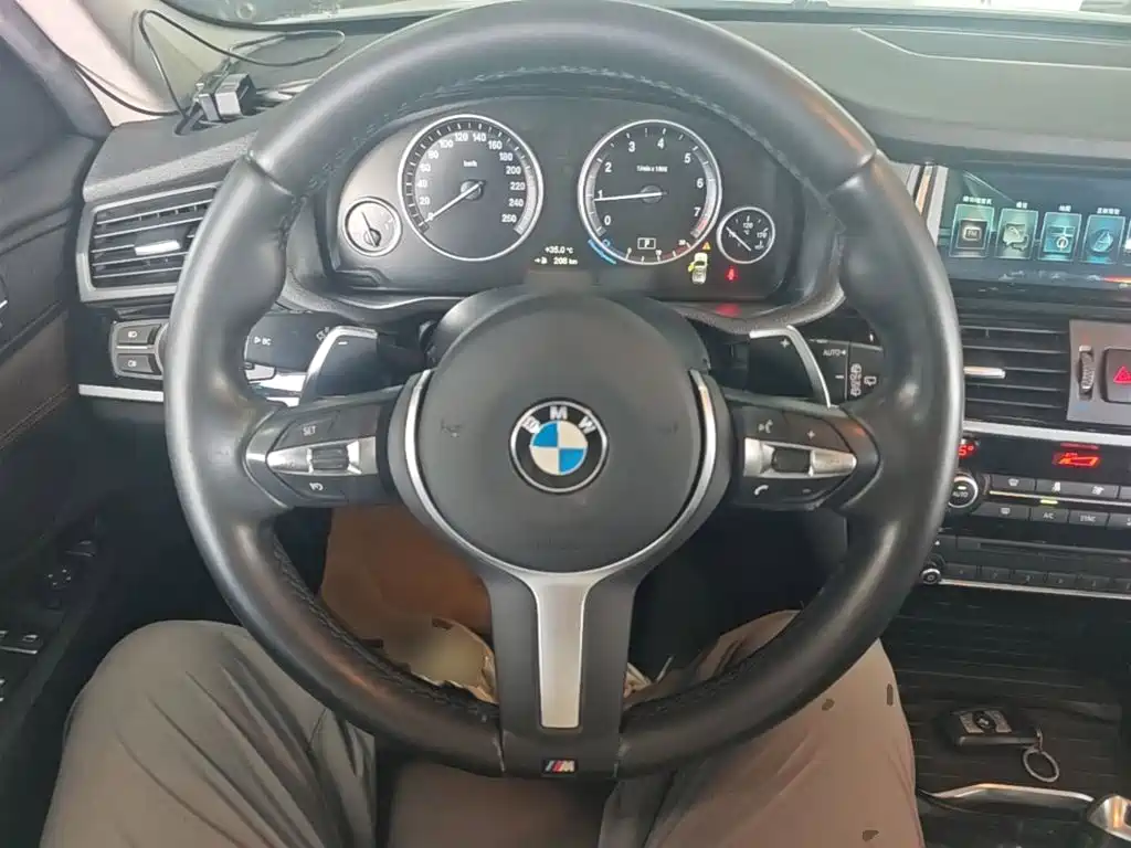 BMW X3 2018 — фото 11