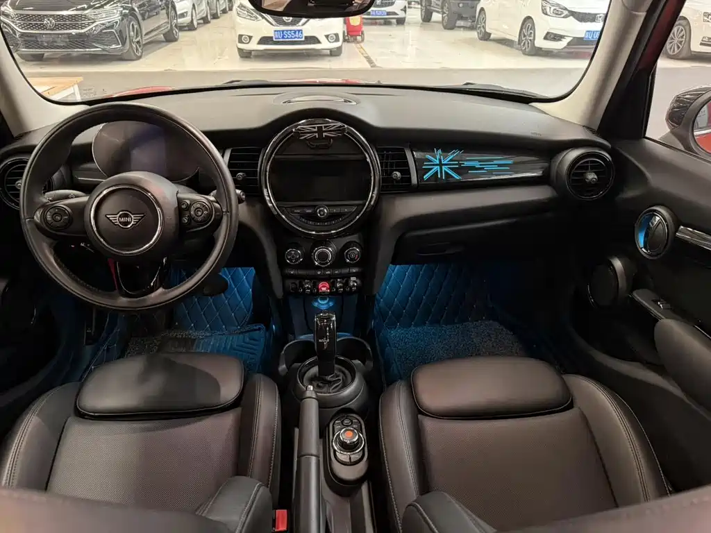 MINI MINI 2021