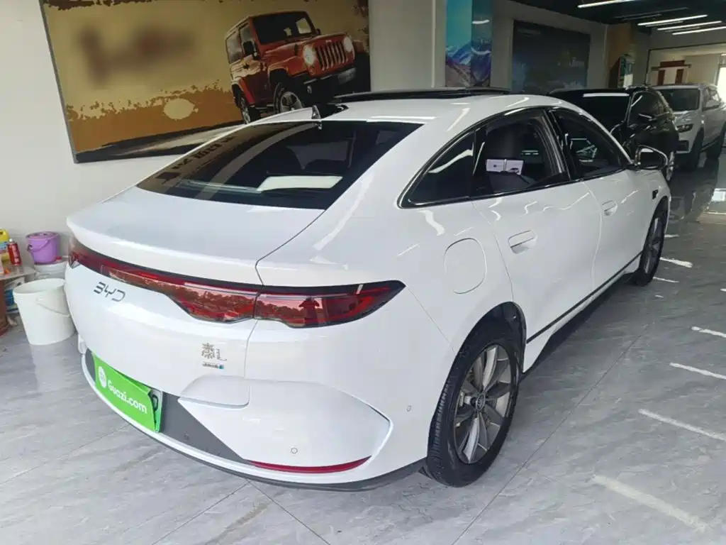 BYD Qin L 2025 — фото 7
