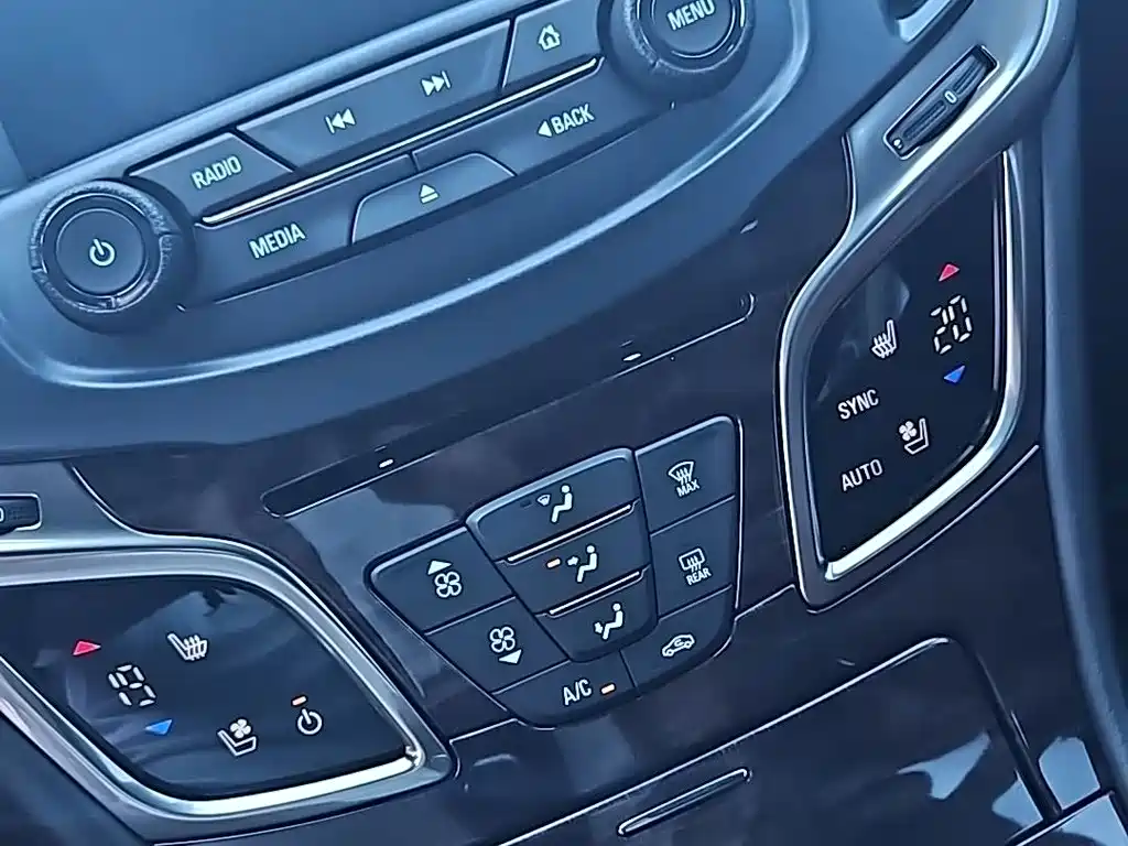 Buick LaCrosse 2014 — фото 18