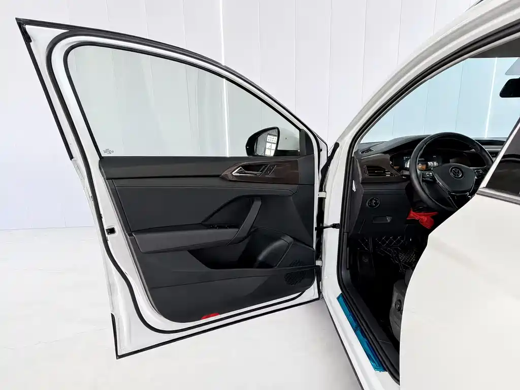Volkswagen Tharu 2023 — фото 22