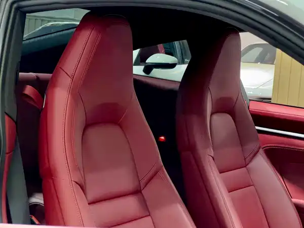 Porsche 911 2023