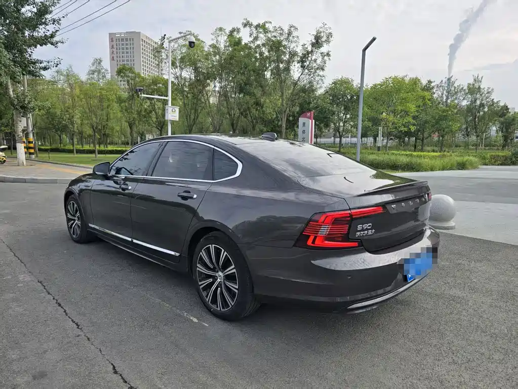 Volvo S90 2022 — фото 4