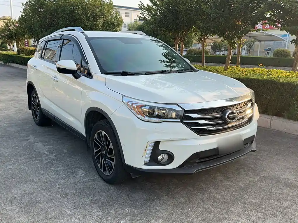 GAC Trumpchi GS4 2016 — фото 9