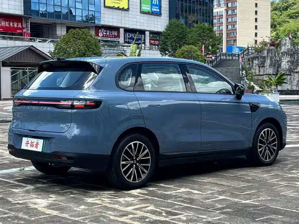 Leapmotor B10 2025