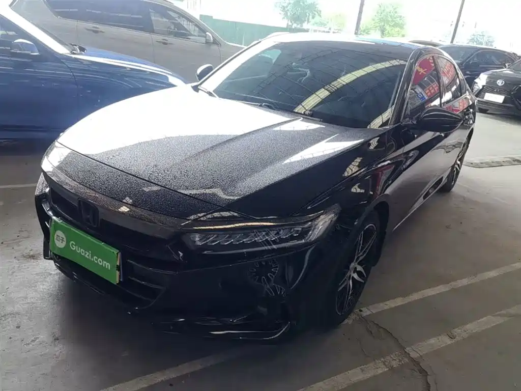 Honda Accord 2023 — фото 1