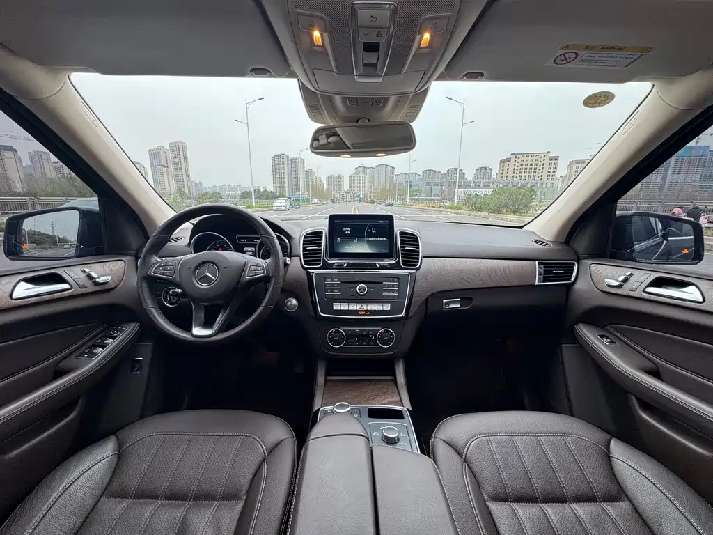 Mercedes-Benz GLE 2016 — фото 27