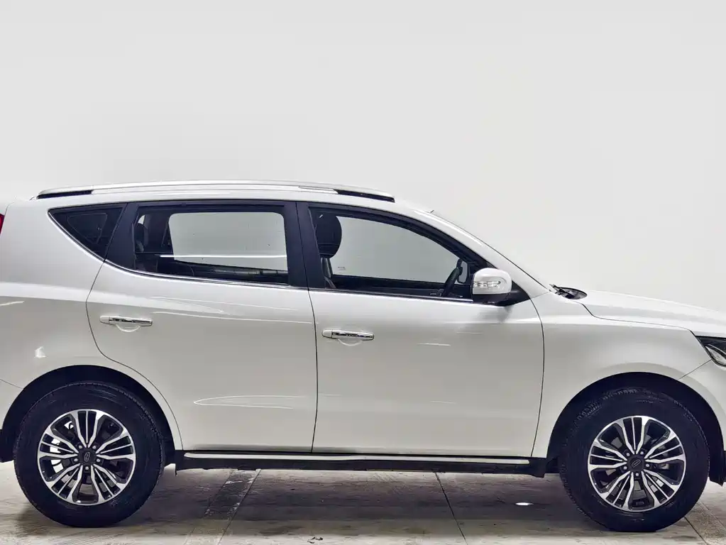 Geely Vision X6 2016 — фото 8