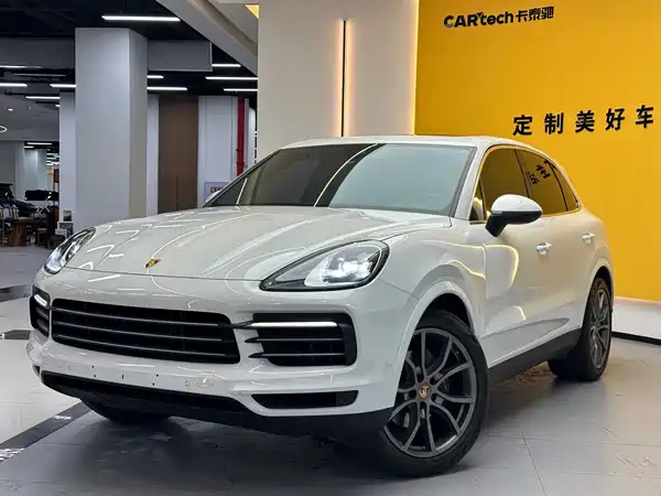 Porsche Cayenne 2021