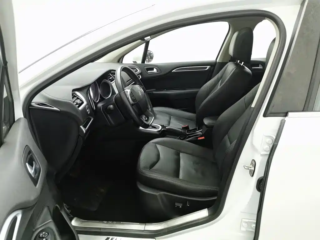 Citroën C4L 2015 — фото 10