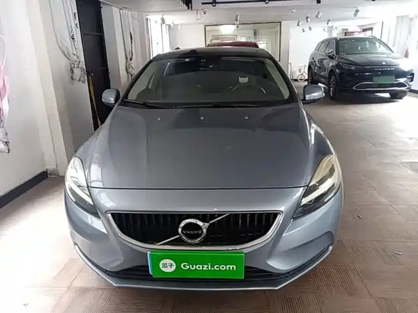 Volvo V40 2016